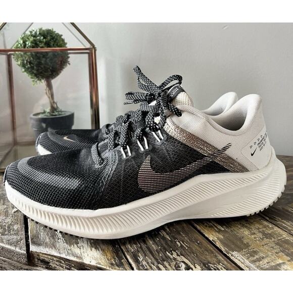 Nike Quest Premium DA8723 Black Gold Running Shoes Womens Size 10 - Picture 3 of 11